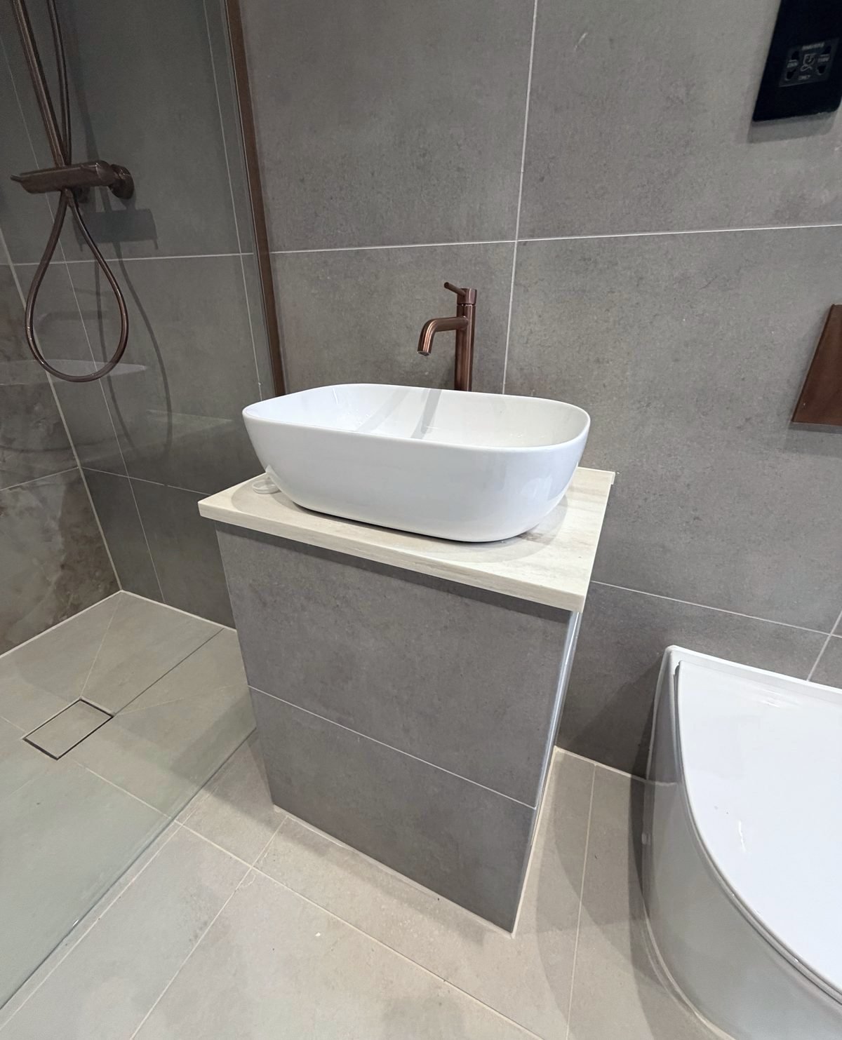 Finished wet room, shower niche and copper shower head